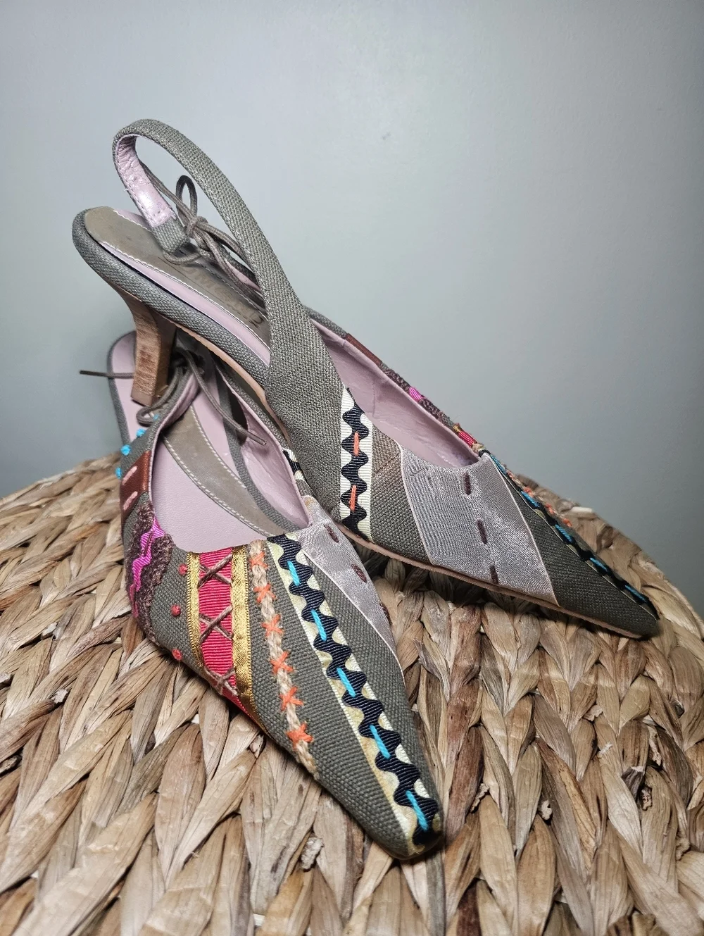 Dumond Patchwork Slingback Heels Size 8 Boho Y2K Embroidered Pointed Toe
